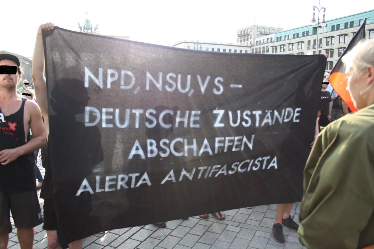 Gegenproteste gegen die NPD-Kungebung am 1. August. © apabiz